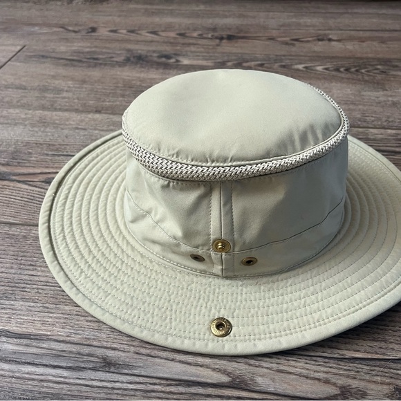 Tilley Endurables Airflo Hat  7 - no strings - Picture 4 of 9